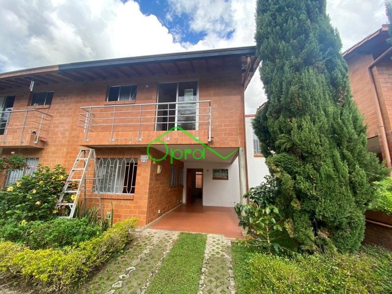 Casa disponible para Arriendo en El Retiro Centro Foto numero 1