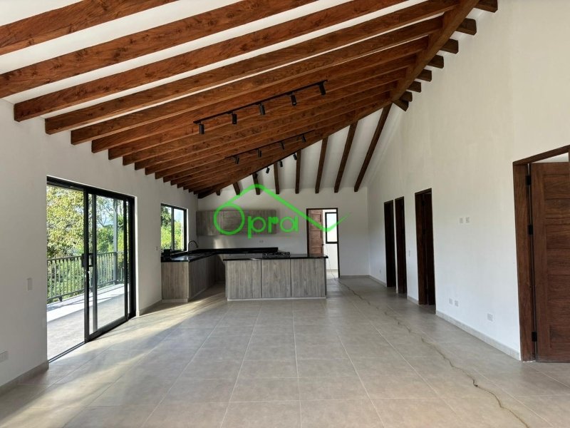Casa disponible para Arriendo en Carmen De Viboral Sector Tezenda-Canada Foto numero 1