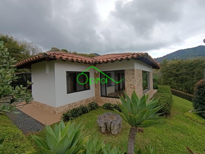 Finca disponible para Arriendo en La Ceja Parcelación La Esmeralda Foto numero 1